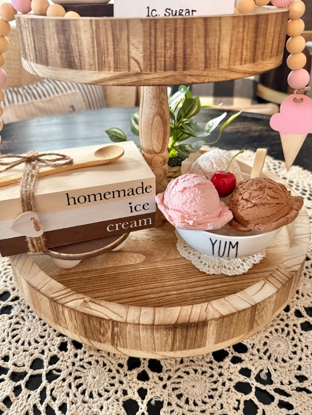 Ice Cream 16 piece Farmhouse display set - Picture 3 of 3